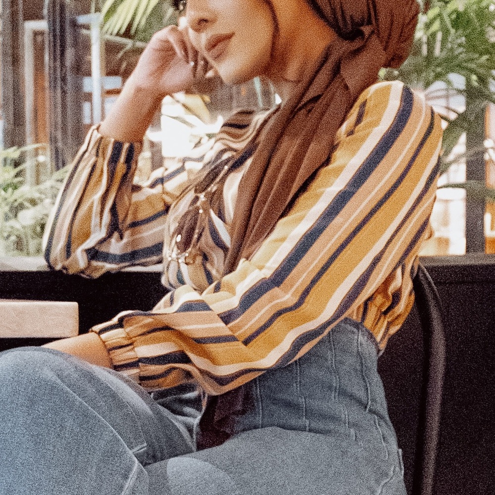 Striped Crop Top - Picture 3 of 6